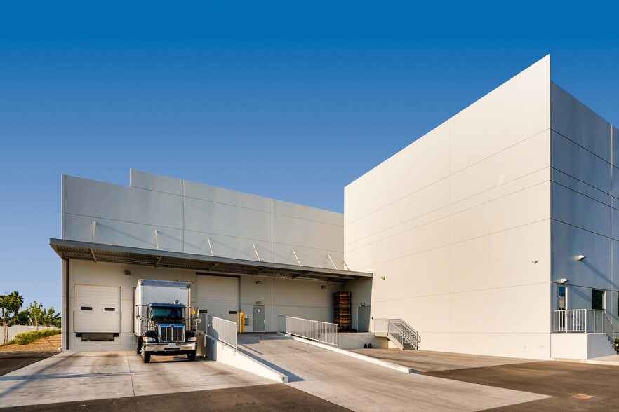 More Photos Of 5810 S Eastern Ave, Las Vegas Office For Sale