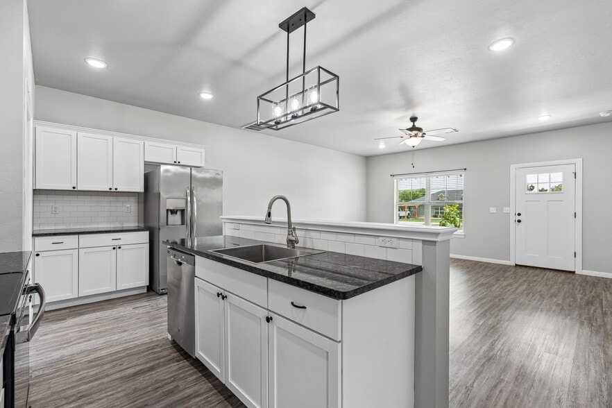 More Photos Of 11514-11529 Cottage Ln, Jones Apartments For Sale