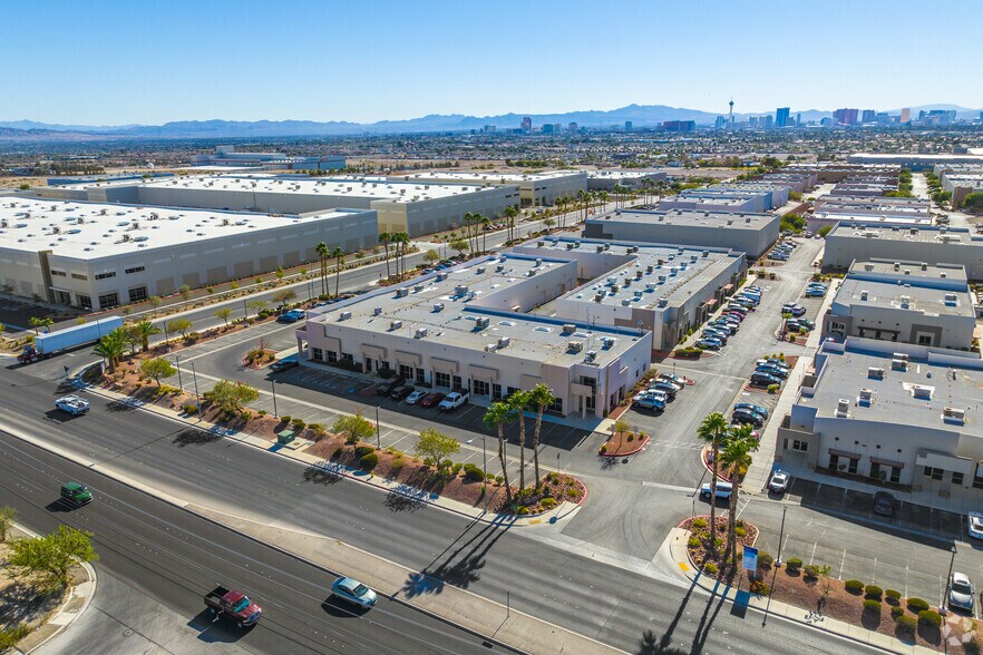 More Photos Of 2455 W Cheyenne Ave, North Las Vegas Light Manufacturing For Lease