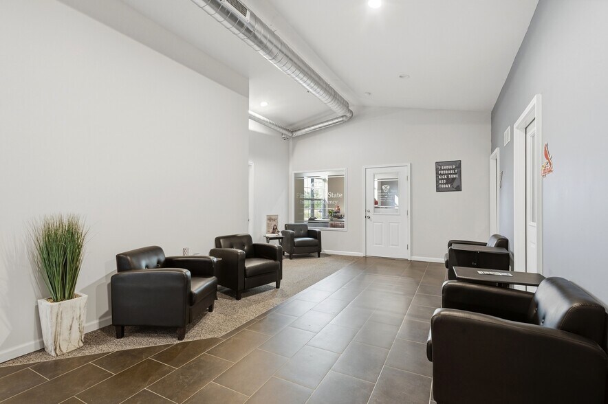 More Photos Of 3601 Commerce Dr, Arnold Office For Sale