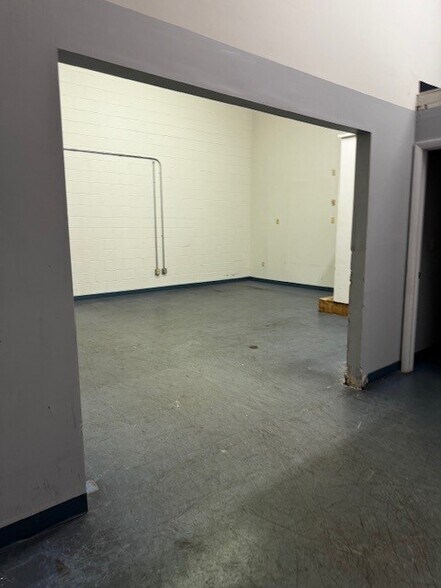 More Photos Of 1701 4th Ave, Charleston Unknown For Lease