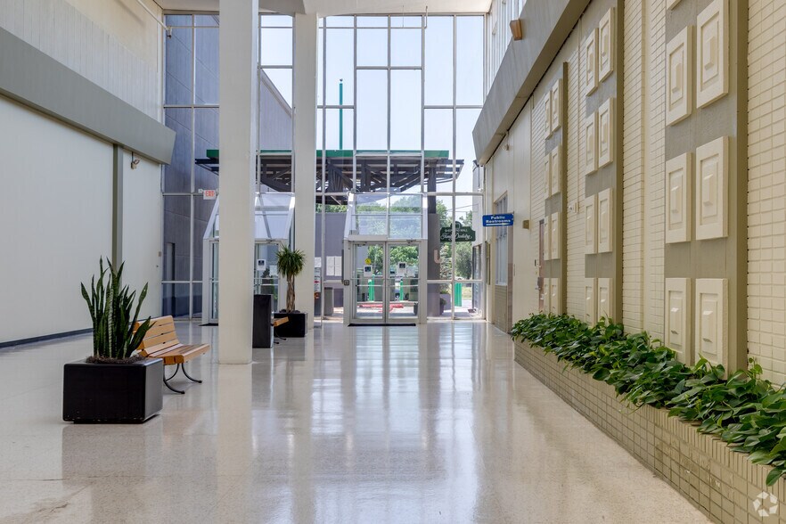 More Photos Of 2401 NW 23rd St, Oklahoma City Office For Lease