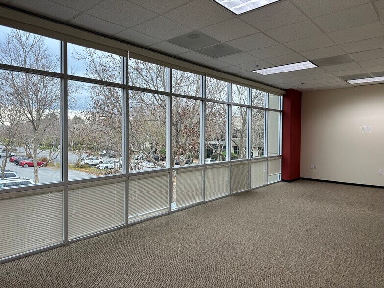 More Photos Of 1292 Kifer Rd, Sunnyvale Research And Development For Lease