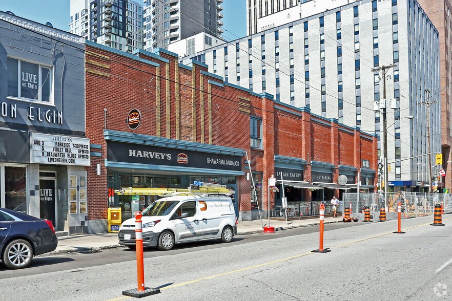 More Photos Of 216 Elgin St, Ottawa Storefront For Lease