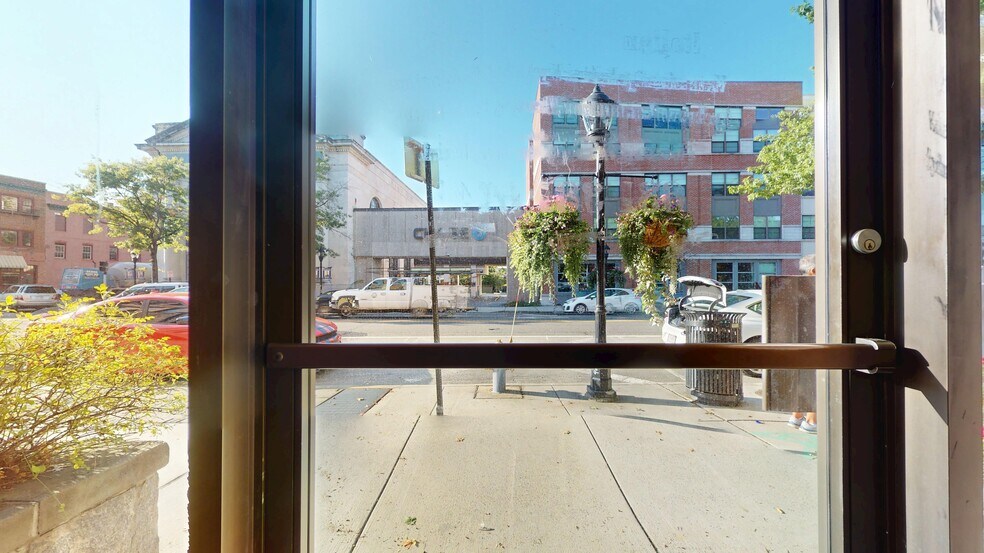 More Photos Of 42 W Main St, Riverhead Storefront Retail Office For Lease