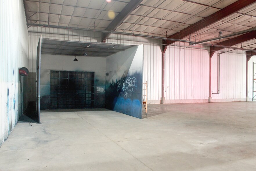 More Photos Of 14444 E I25 Frontage Rd, Mead Warehouse For Lease