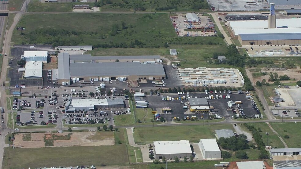 Primary Photo Of 8600 S I-35 Service Rd, Oklahoma City Warehouse For Sale