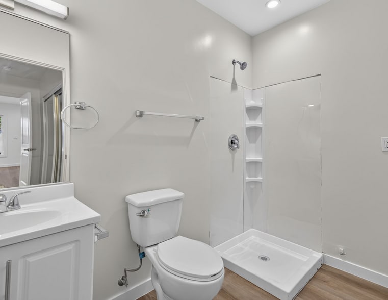 More Photos Of 1046 W 83rd St, Los Angeles Apartments For Sale
