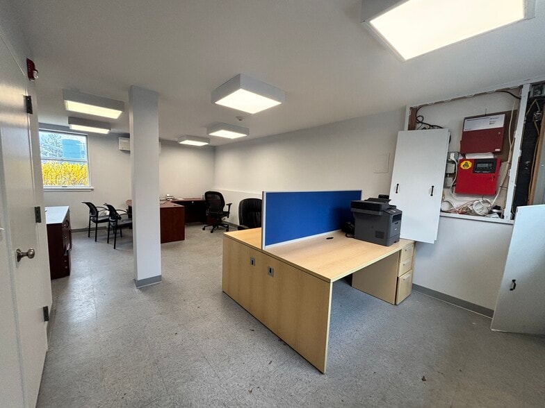 More Photos Of 317 Courtland Ave, Stamford Land For Lease