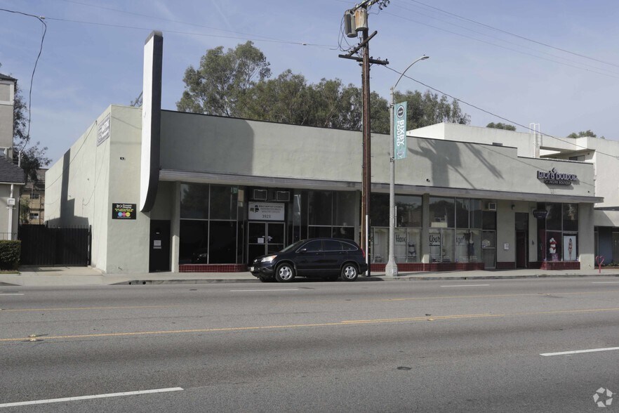 More Photos Of 3923-3925 Long Beach Blvd, Long Beach Storefront For Sale