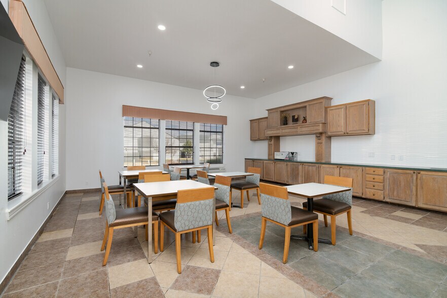 More Photos Of 3211 S 79th East Ave, Tulsa Apartments For Sale