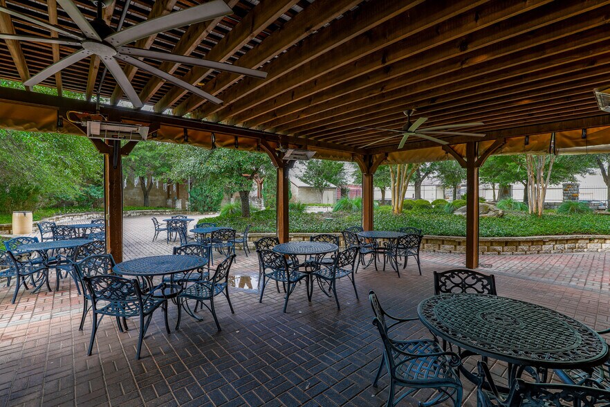 More Photos Of 119 N Main St, Jacksboro Hospitality For Sale