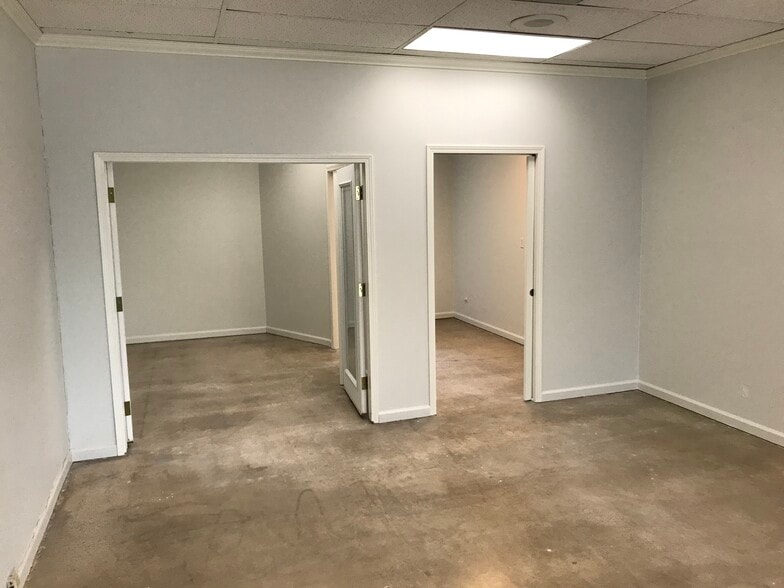 More Photos Of 1149-1163 N Tustin St, Orange General Retail For Lease