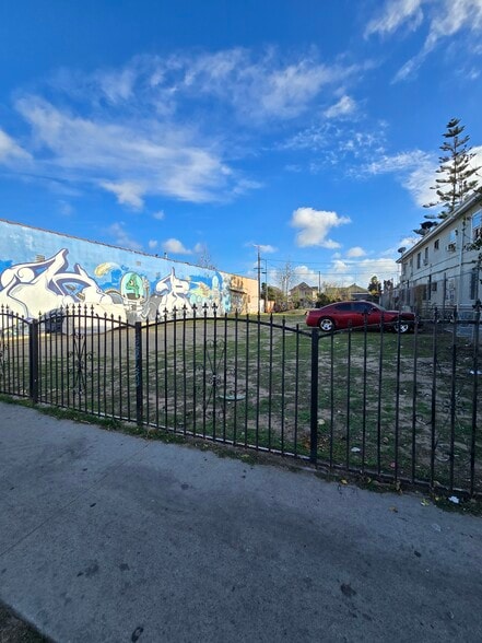 More Photos Of 142 E Vernon Ave, Los Angeles Land For Sale