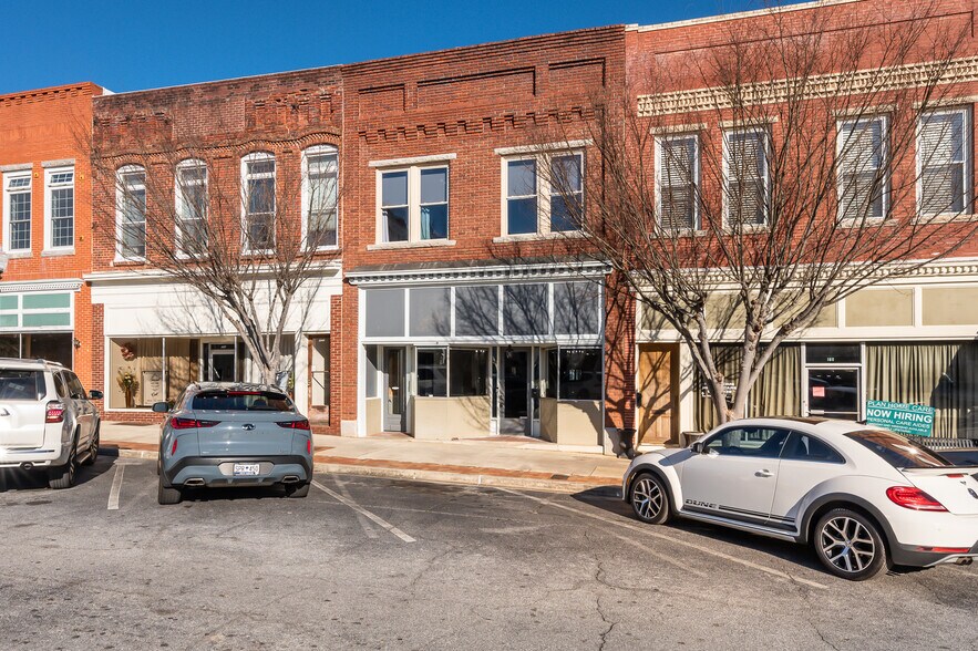 More Photos Of 108 E Public Sq, Laurens Storefront Retail Residential For Sale