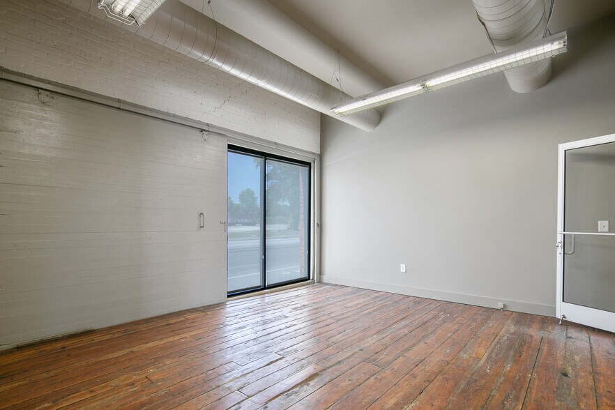 More Photos Of 159 Maxwell St, Fayetteville Office Residential For Sale
