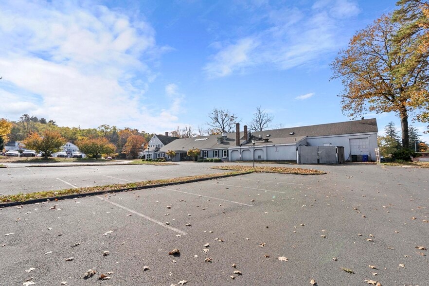 More Photos Of 24 W Main St, Avon Restaurant For Lease