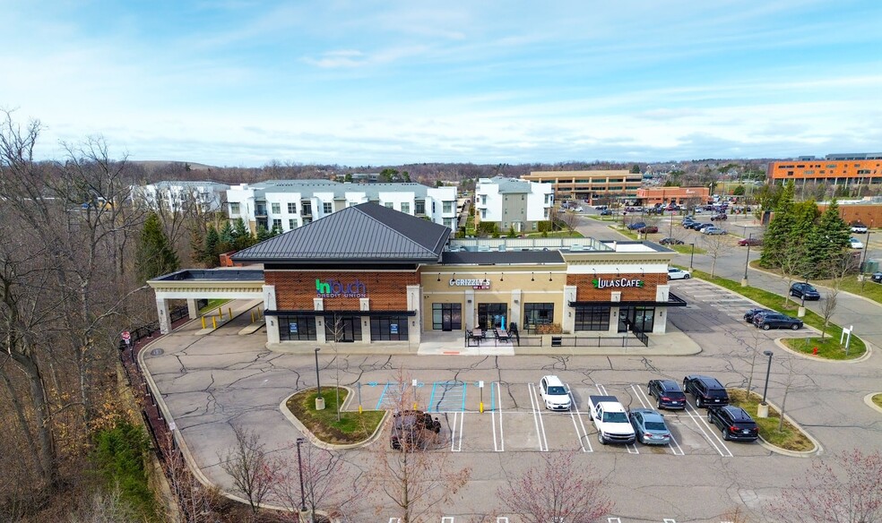 Primary Photo Of 3355-3395 University Dr, Auburn Hills Storefront For Lease