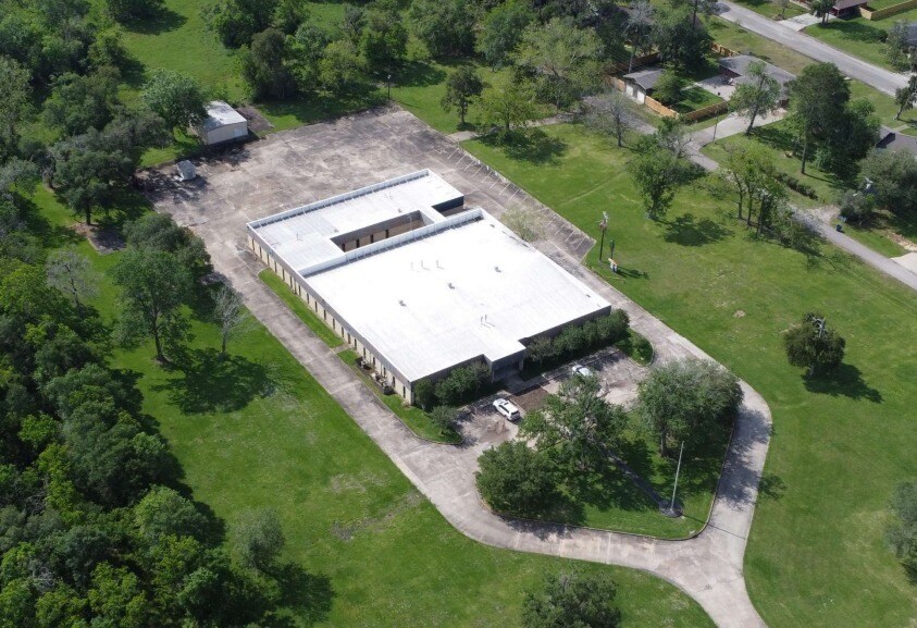 Primary Photo Of 1008 E Ashley Wilson Rd, Sweeny Office For Sale