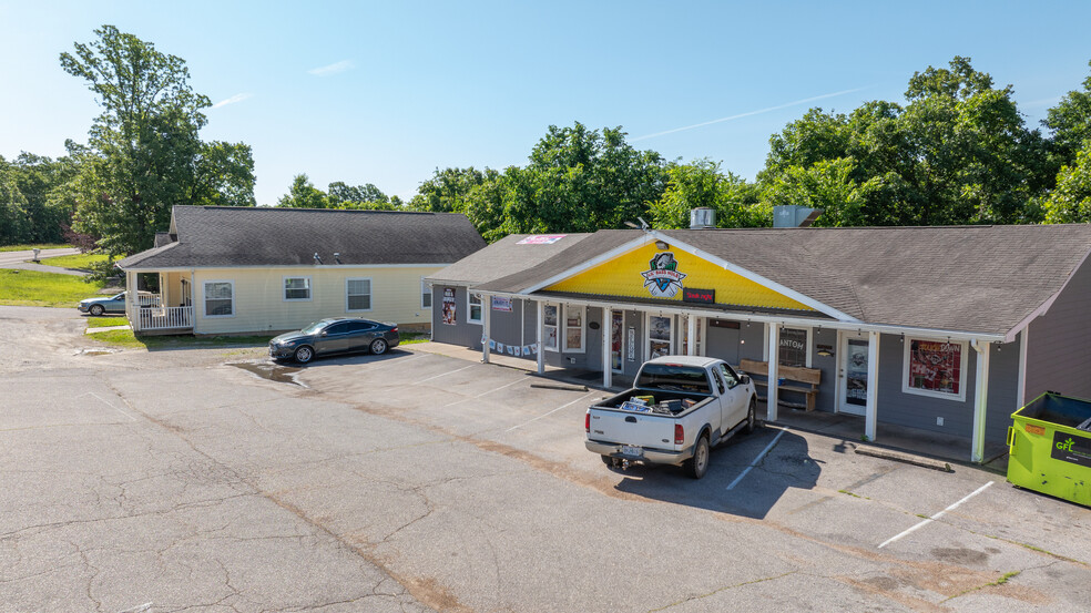 Primary Photo Of 14160 Highway P, Gravois Mills Restaurant For Sale