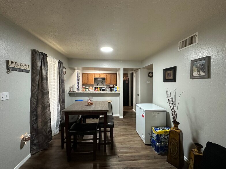 More Photos Of 1001 Westside Pky, Atoka Apartments For Sale