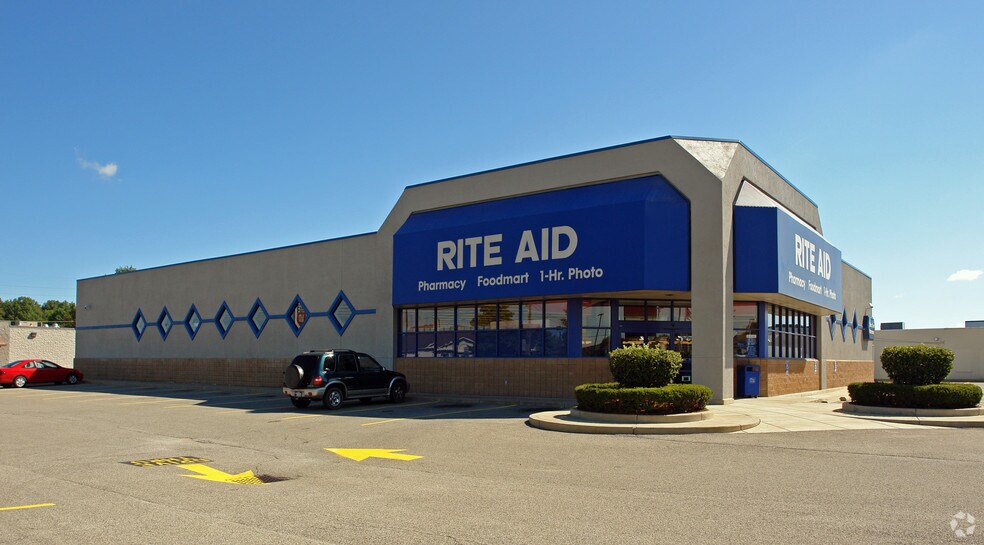 More Photos Of 5498 Mahoning Ave, Youngstown Freestanding For Lease