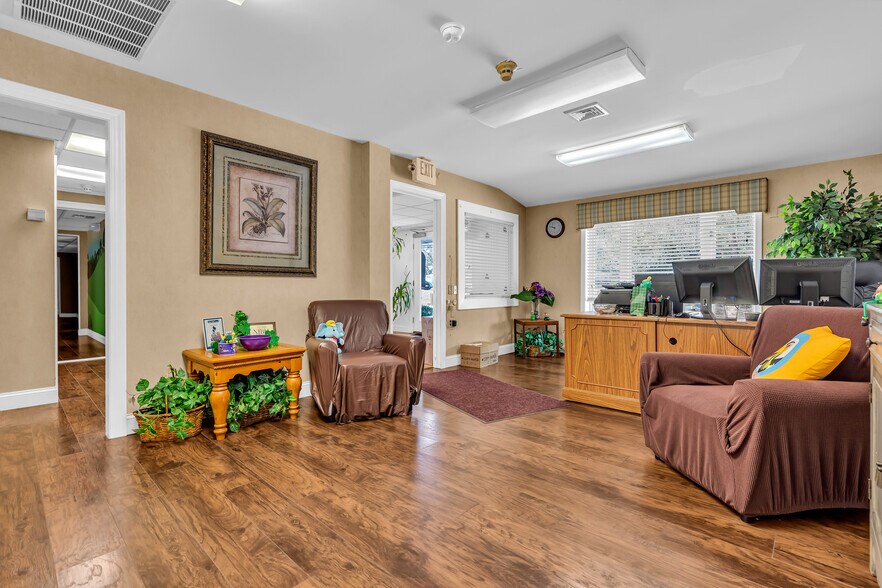 More Photos Of 55 Schoolhouse Rd, Whiting Warehouse For Sale