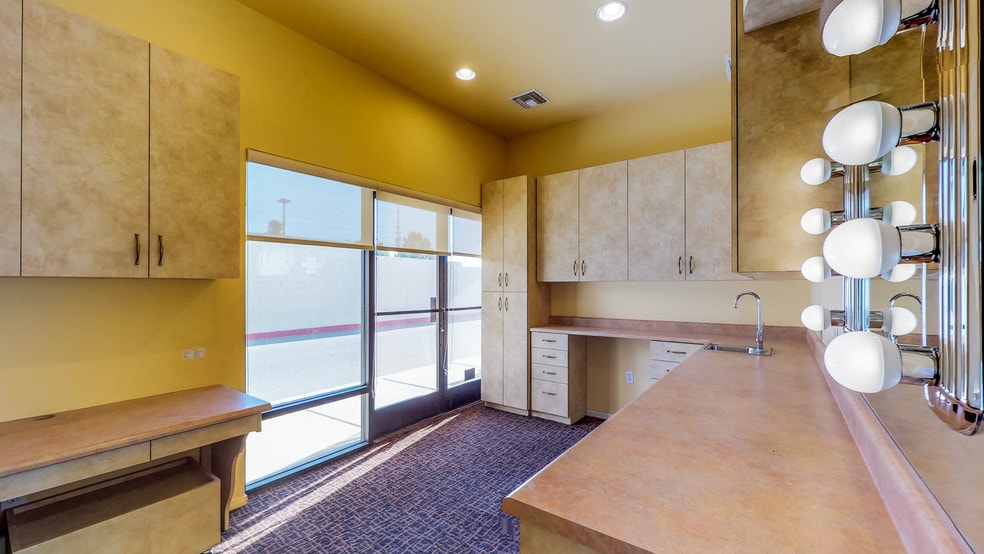 More Photos Of 2555 Montessouri St, Las Vegas Office For Sale