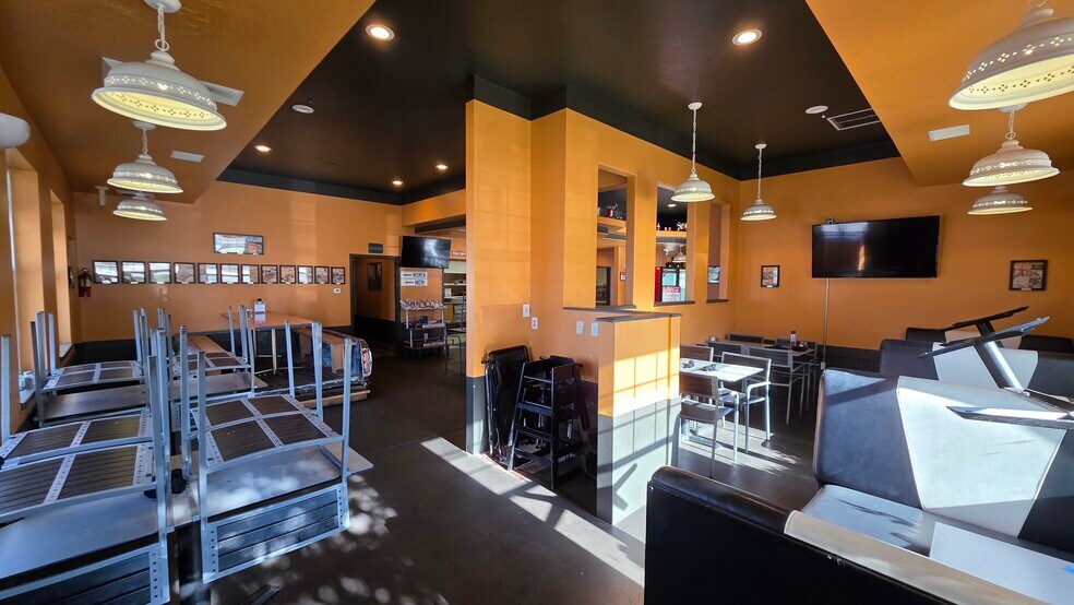 More Photos Of 2100 S Main St, Nephi Storefront Retail Office For Lease