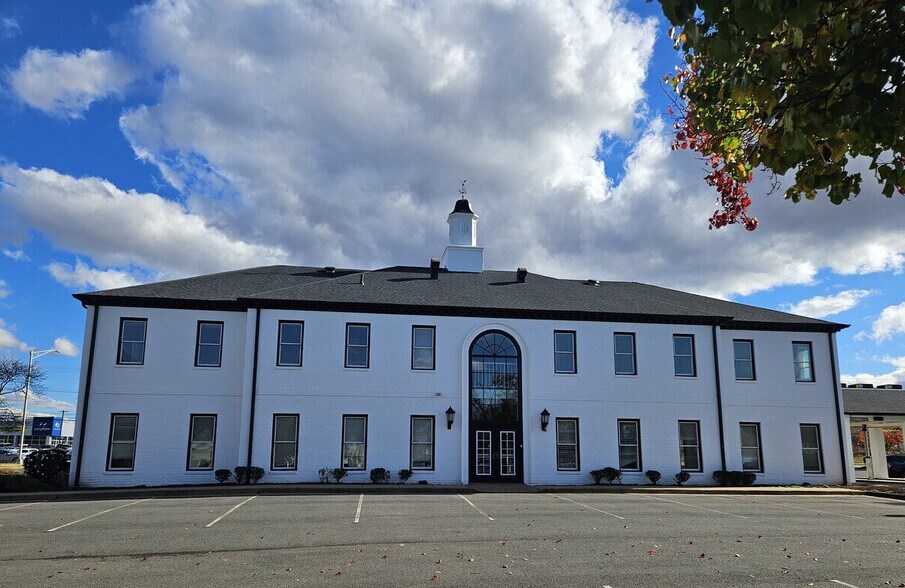 More Photos Of 8780 Centreville Rd, Manassas General Retail For Lease