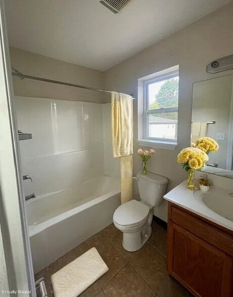 More Photos Of 151-163 Plum Way, California Apartments For Sale