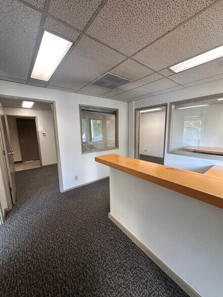 More Photos Of 3701 SE Milwaukie Ave, Portland Medical For Lease