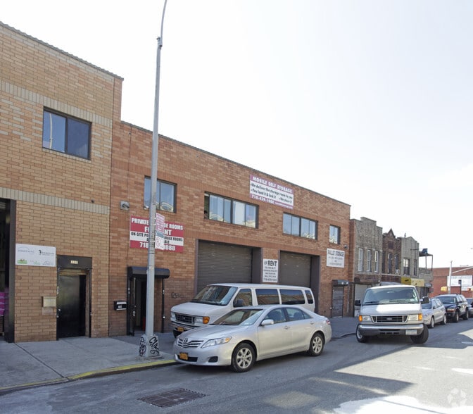 More Photos Of 210 42nd St, Brooklyn Warehouse For Lease