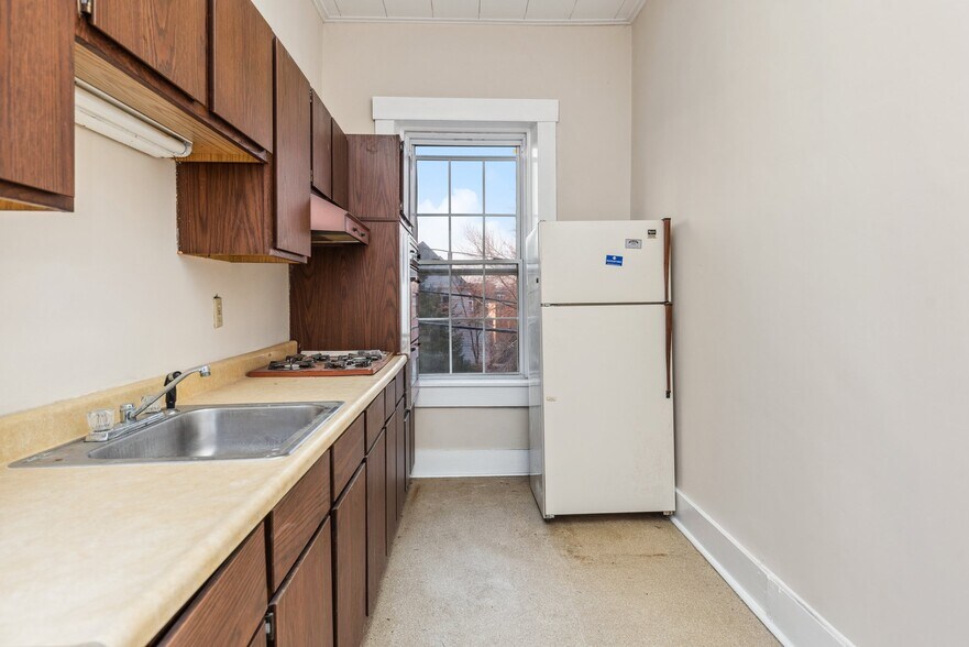 More Photos Of 301 N Main St, Georgetown Healthcare For Sale