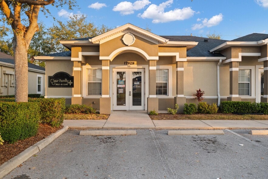 More Photos Of 17929 Hunting Bow Cir, Lutz Healthcare For Sale