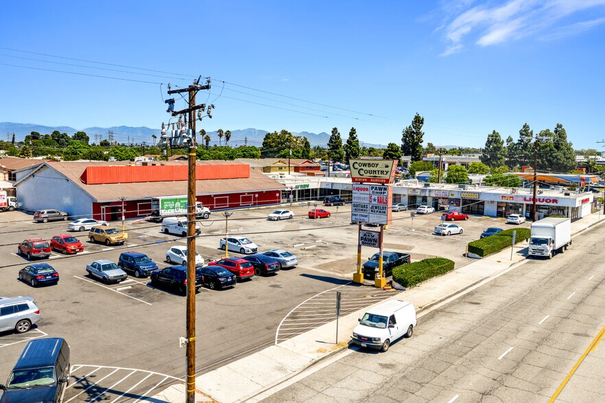 Primary Photo Of 3321-3337 E South St, Long Beach, Long Beach Storefront For Lease