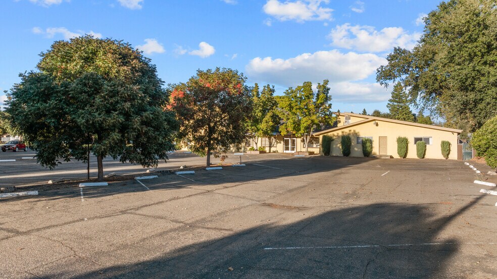 More Photos Of 355 Panama Ave, Chico Flex For Sale