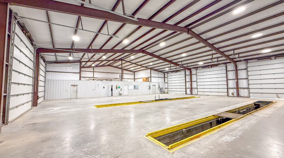 More Photos Of 1030 County 133 rd, Kermit Warehouse For Sale
