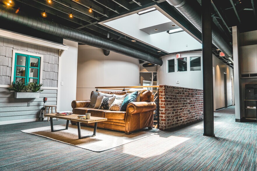 More Photos Of 109 N Detroit Ave, Tulsa Loft Creative Space For Lease