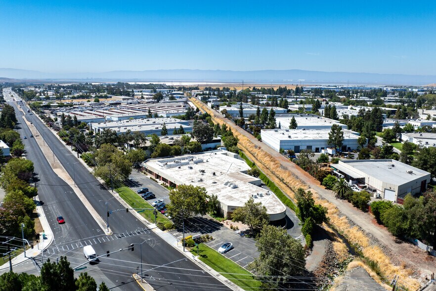 More Photos Of 44049 Fremont Blvd, Fremont Research And Development For Lease