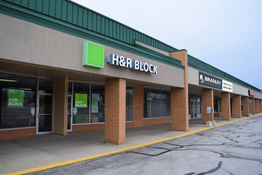 More Photos Of 1421-1571 Goshen Ave, Fort Wayne Unknown For Lease