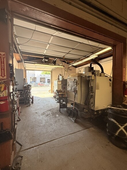 More Photos Of 101 W Nicholson Rd, Audubon Industrial For Sale
