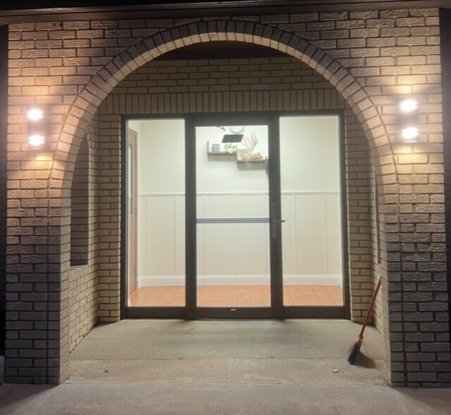 More Photos Of 870 Richard Rd, Dyer Freestanding For Lease