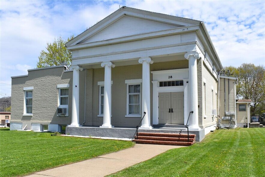 More Photos Of 28 Frederick St, Binghamton Office Residential For Sale