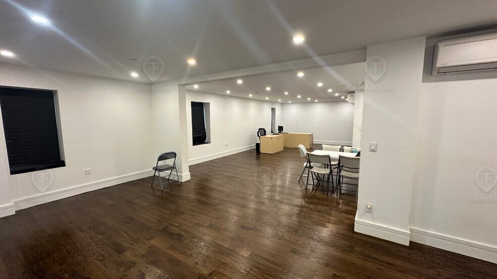 More Photos Of 94-01-94-03 101st Ave, Ozone Park Apartments For Lease