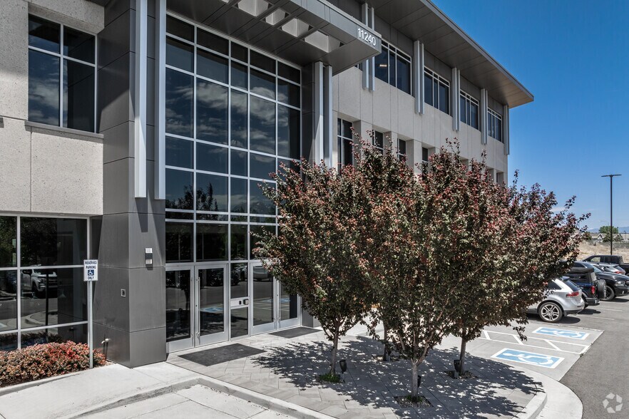 More Photos Of 11240 S River Heights Dr, South Jordan Office For Lease