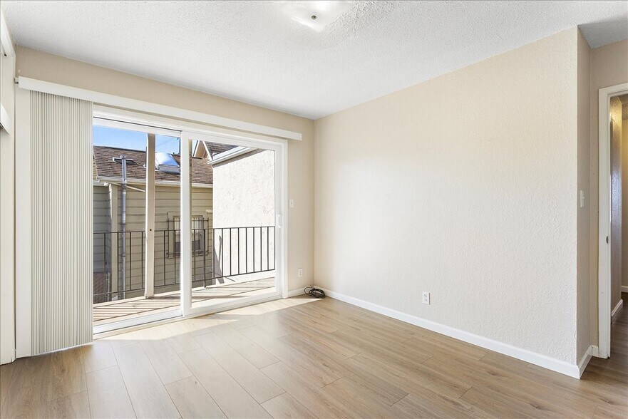 More Photos Of 2435 9th St, Berkeley Apartments For Sale