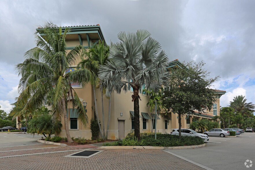 More Photos Of 4860 Donald Ross Rd, Palm Beach Gardens Freestanding For Sale