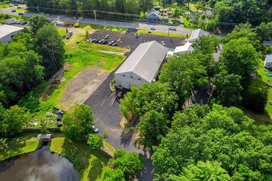 More Photos Of 313 Route 125, Brentwood Light Distribution For Lease