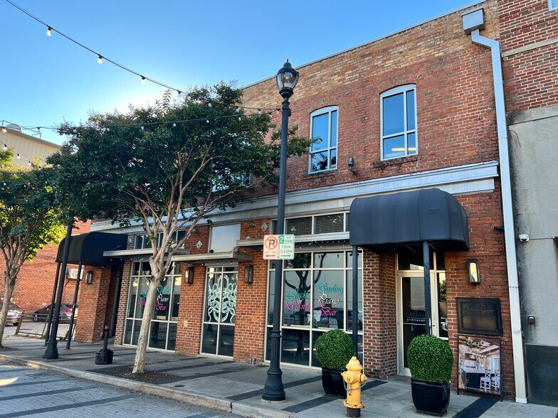 More Photos Of 115 N Brown St, Greenville Storefront Retail Office For Lease